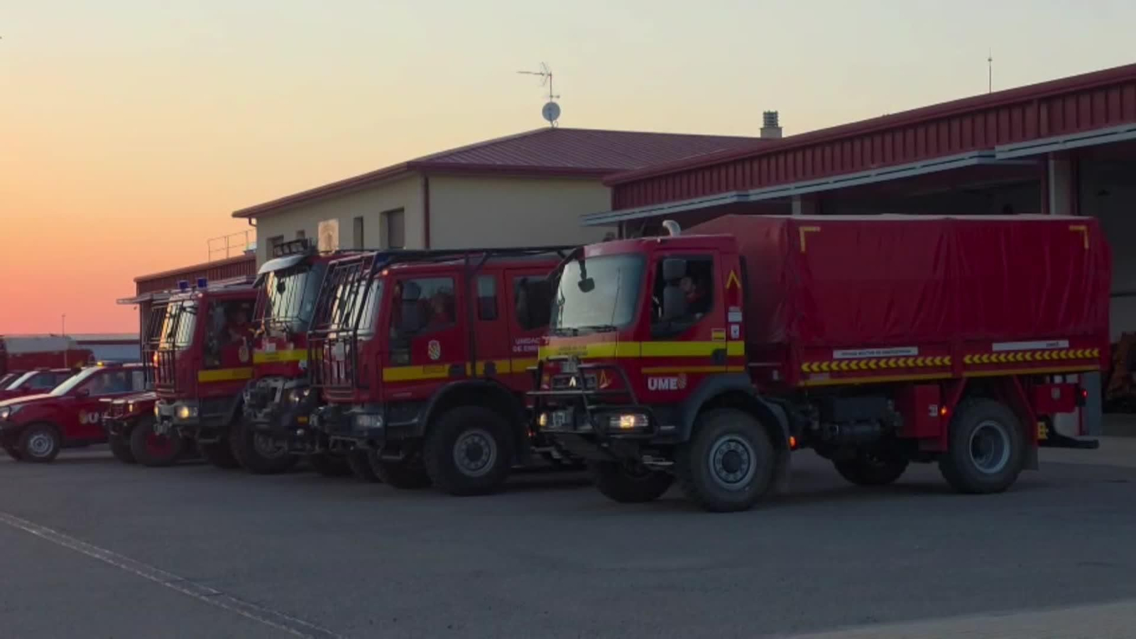M010-IMAGENES UME SALIDA HACIA INCENDIOS CATALUÑA