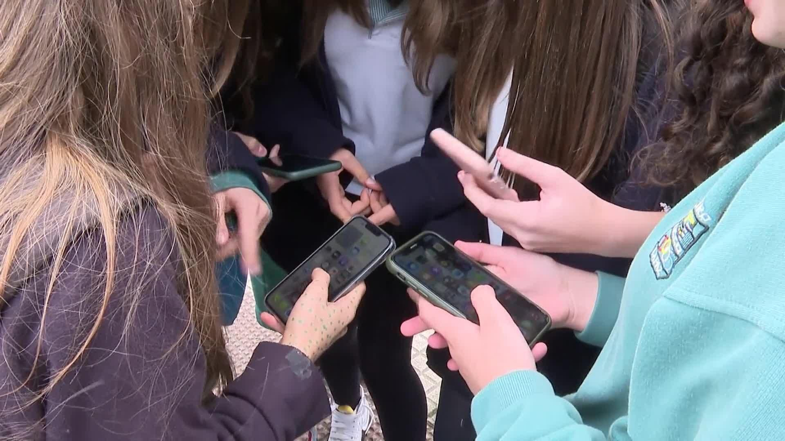 web menores y redes sociales ok