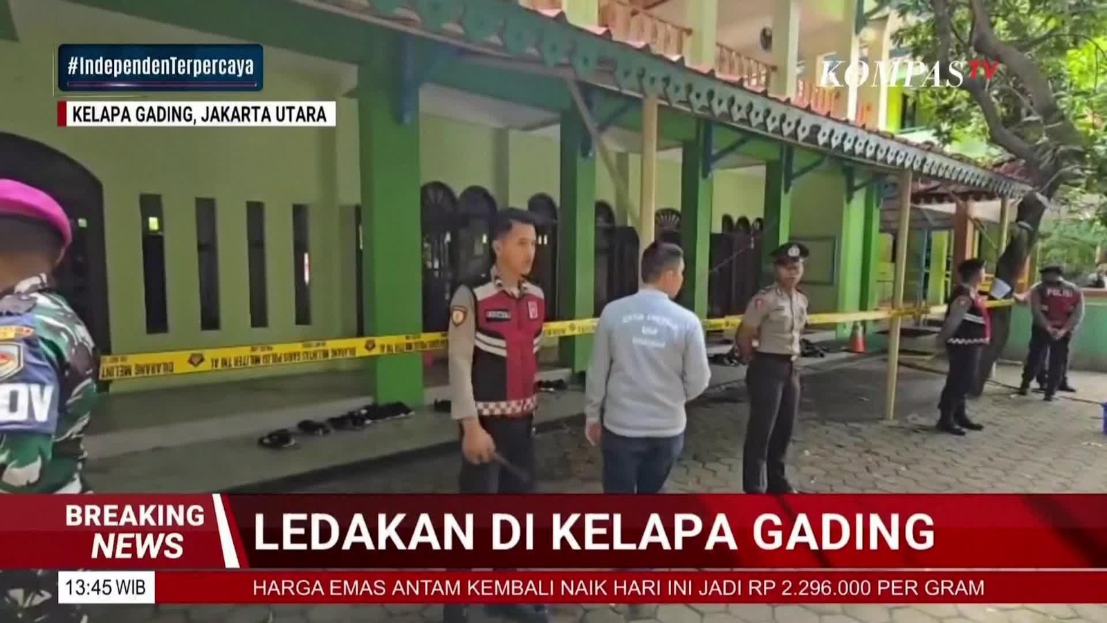 V005-INDONESIA EXPLOSION MEZQUITA