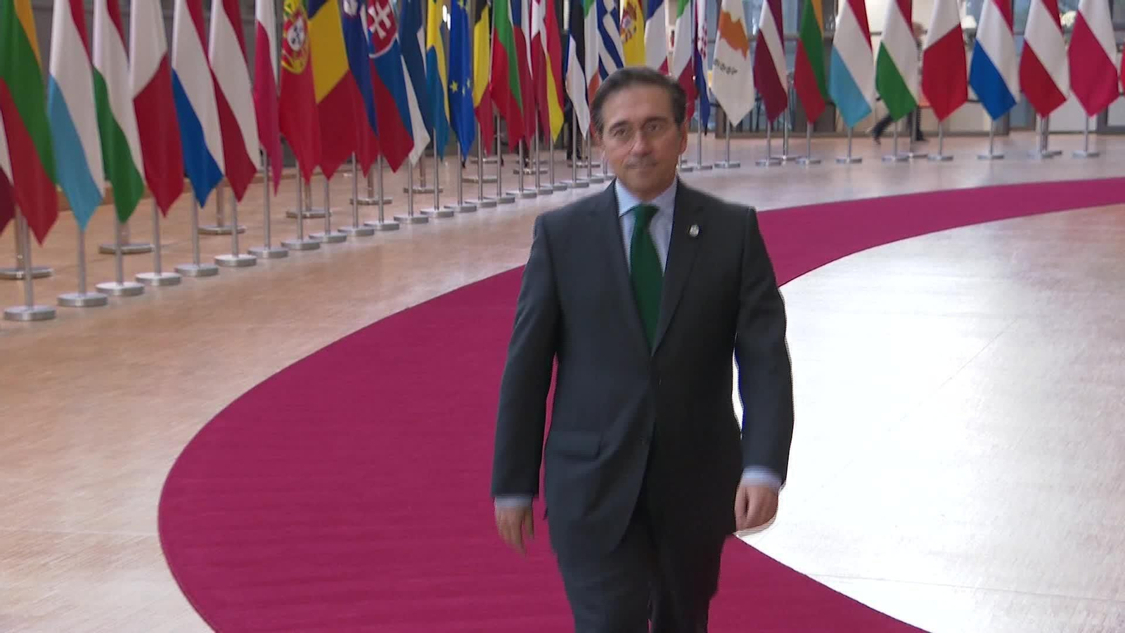 L010-BRUSELAS LLEGADAS ALBARES CONSEJO EUROPEO