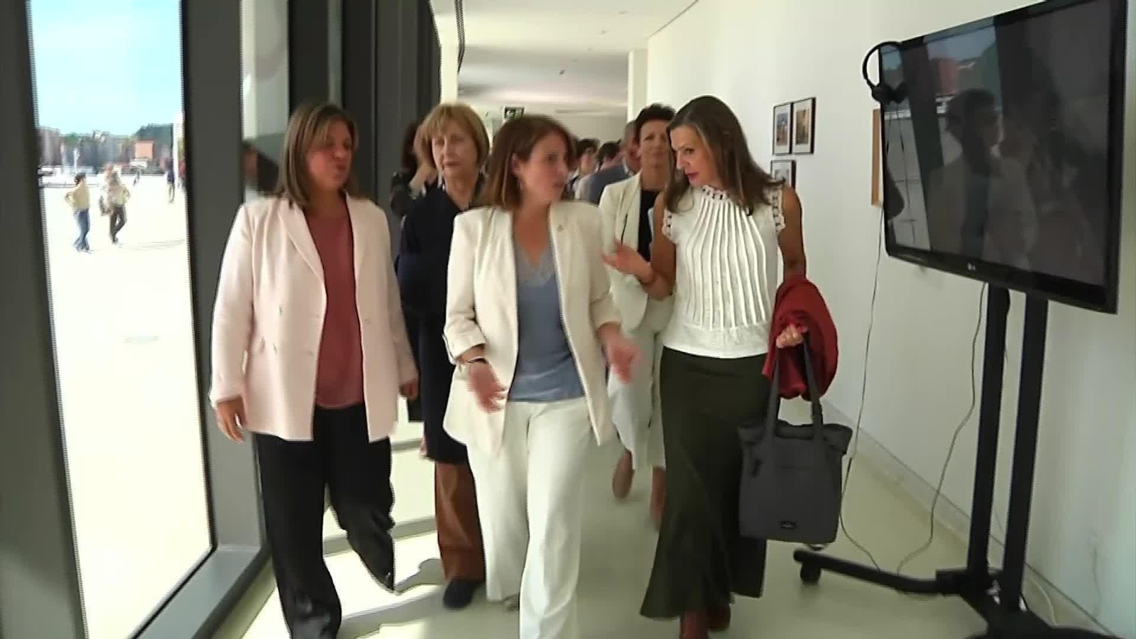 M050-AVILES DELEGADA GOBIERNO VIOLENCIA MACHISTA