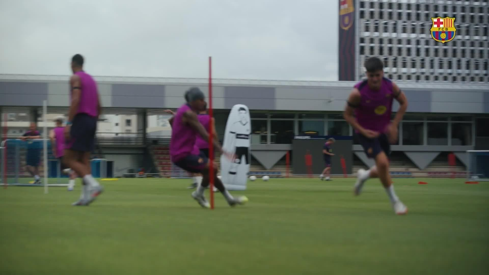 X011-BARCELONA ENTRENAMIENTO FC BARCELONA