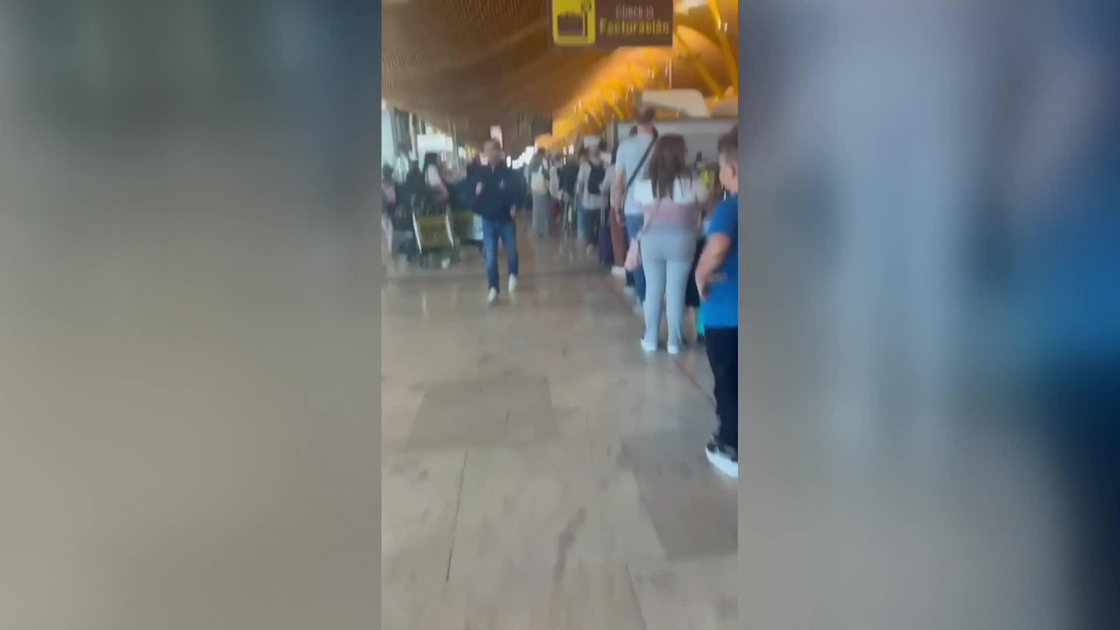 va colas barajas huelga controladores