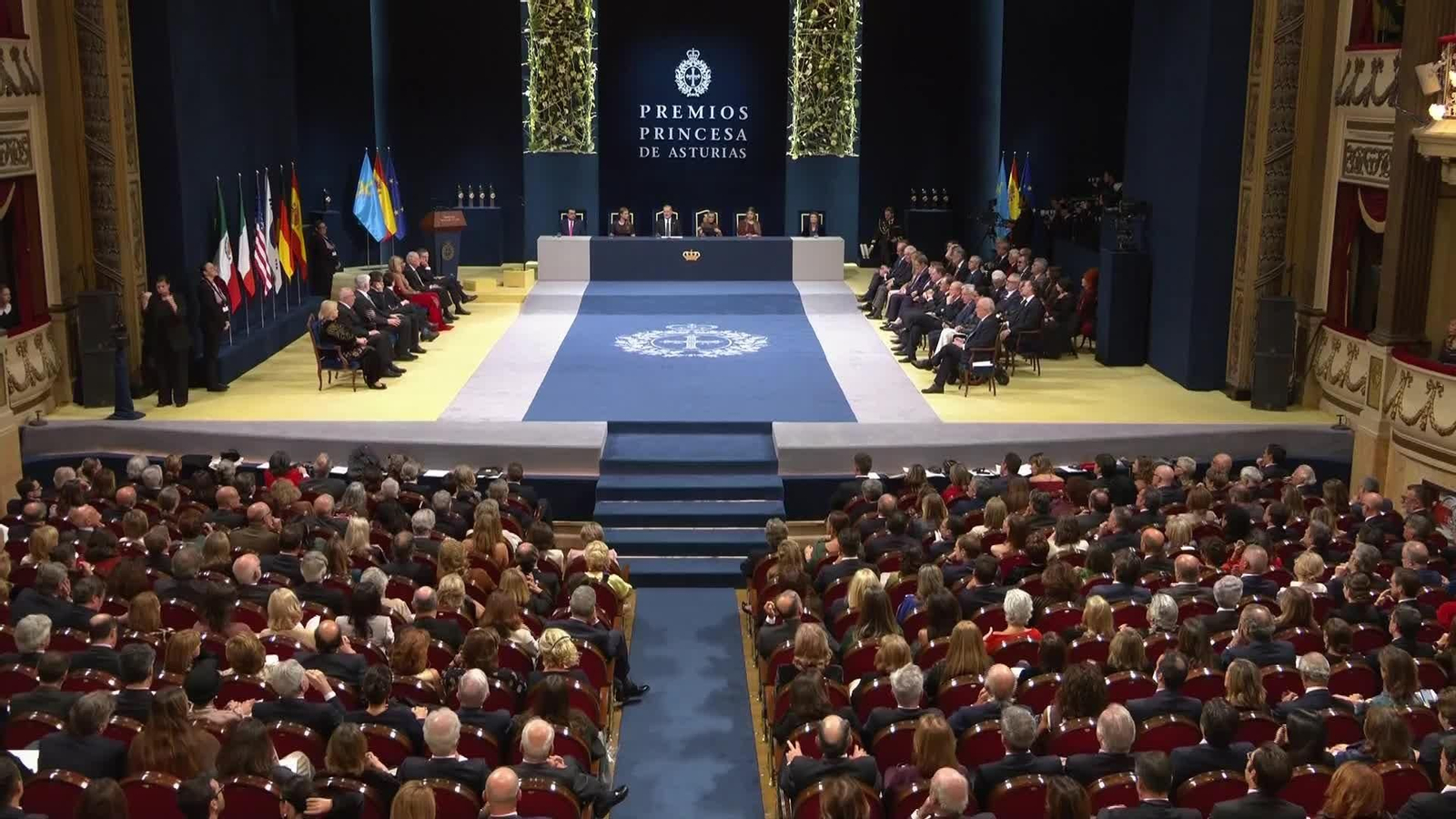 V064-OVIEDO PRINCESA ASTURIAS ENTREGA PREMIOS