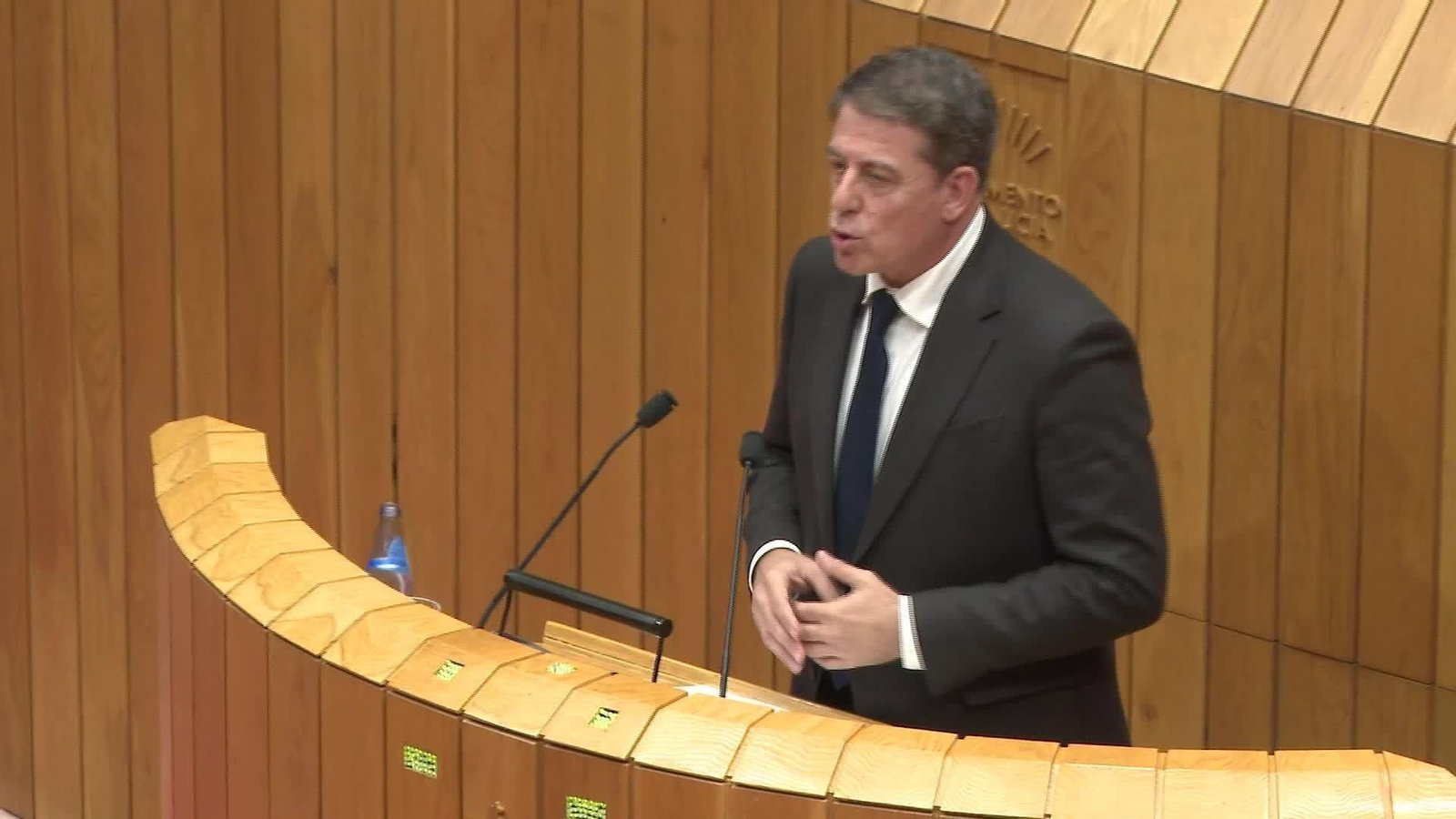 M018-SANTIAGO BESTEIRO EN PARLAMENTO