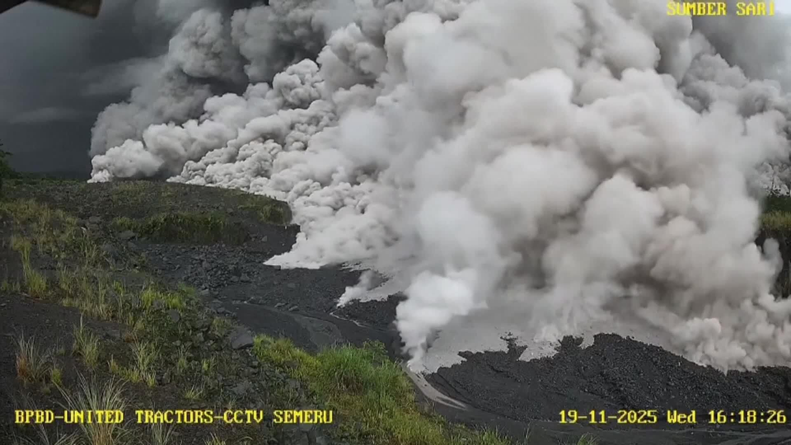 va volcan en indonesia