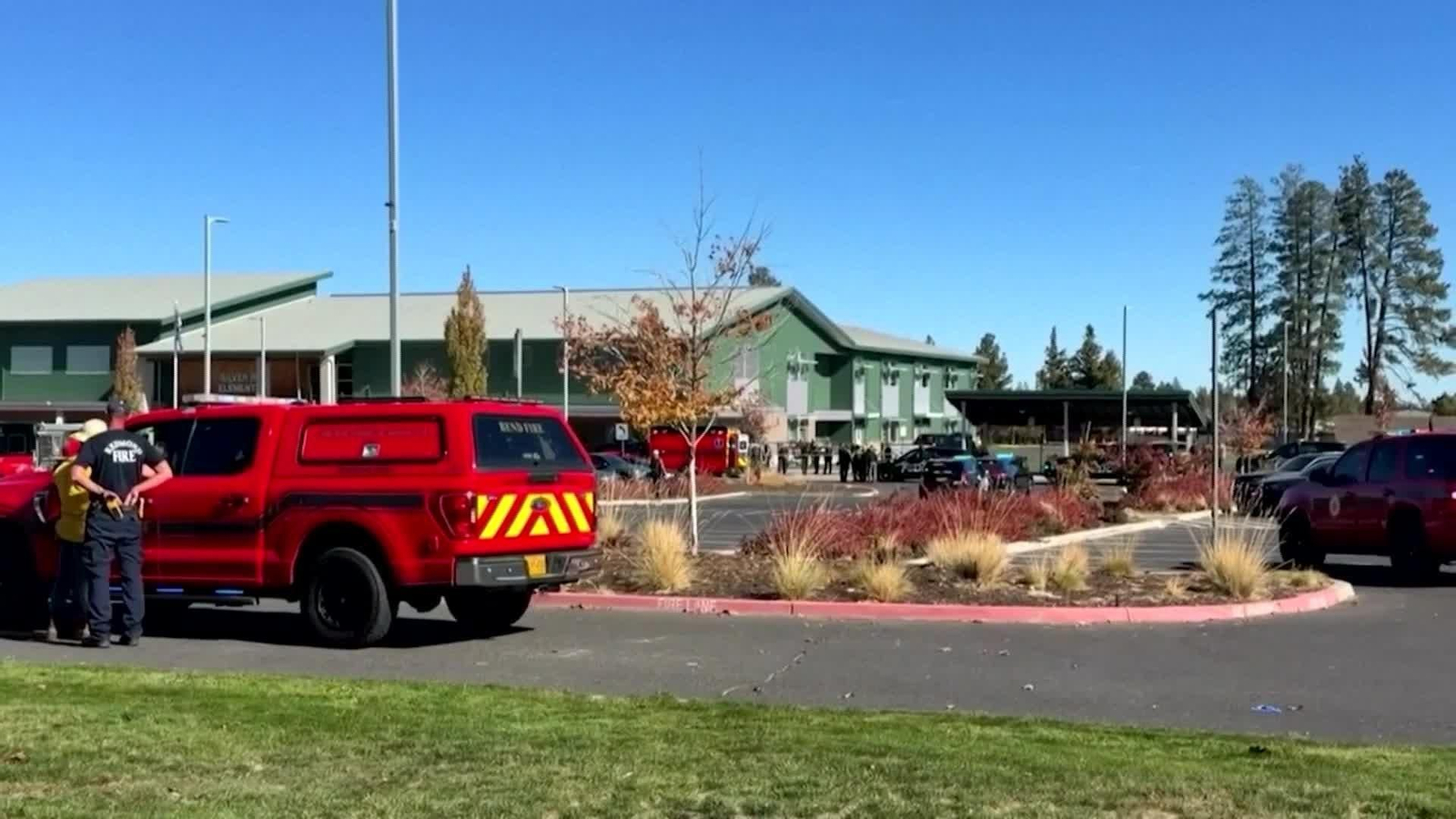 V004-EEUU TIROTEO ESCUELA OREGON