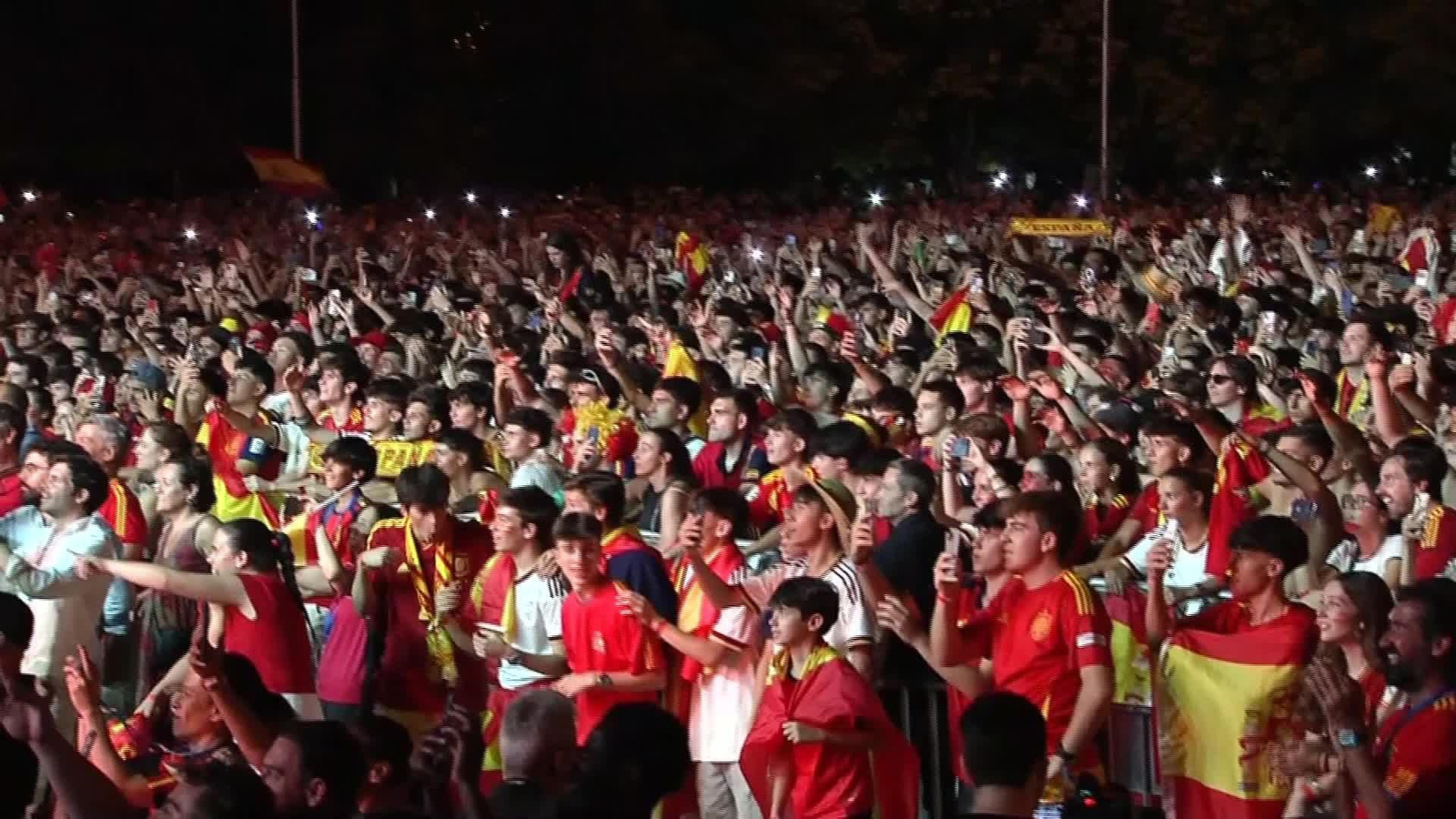 L009-MADRID VICTORIA MUNDIAL CELEBRACIONES COLON