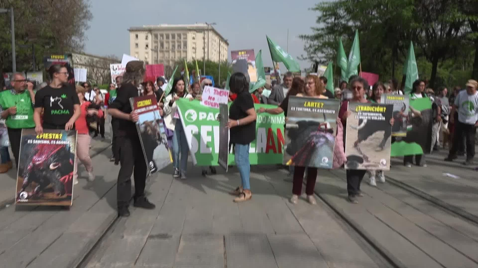 S047-SEVILLA MANI ANTITAURINA INICIO TEMPORADA TAURINA