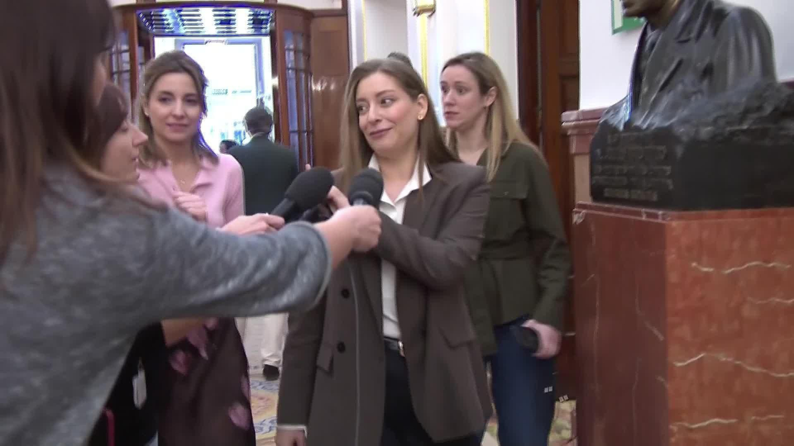 J064-CONGRESO PASILLOS ESTER MUÑOZ