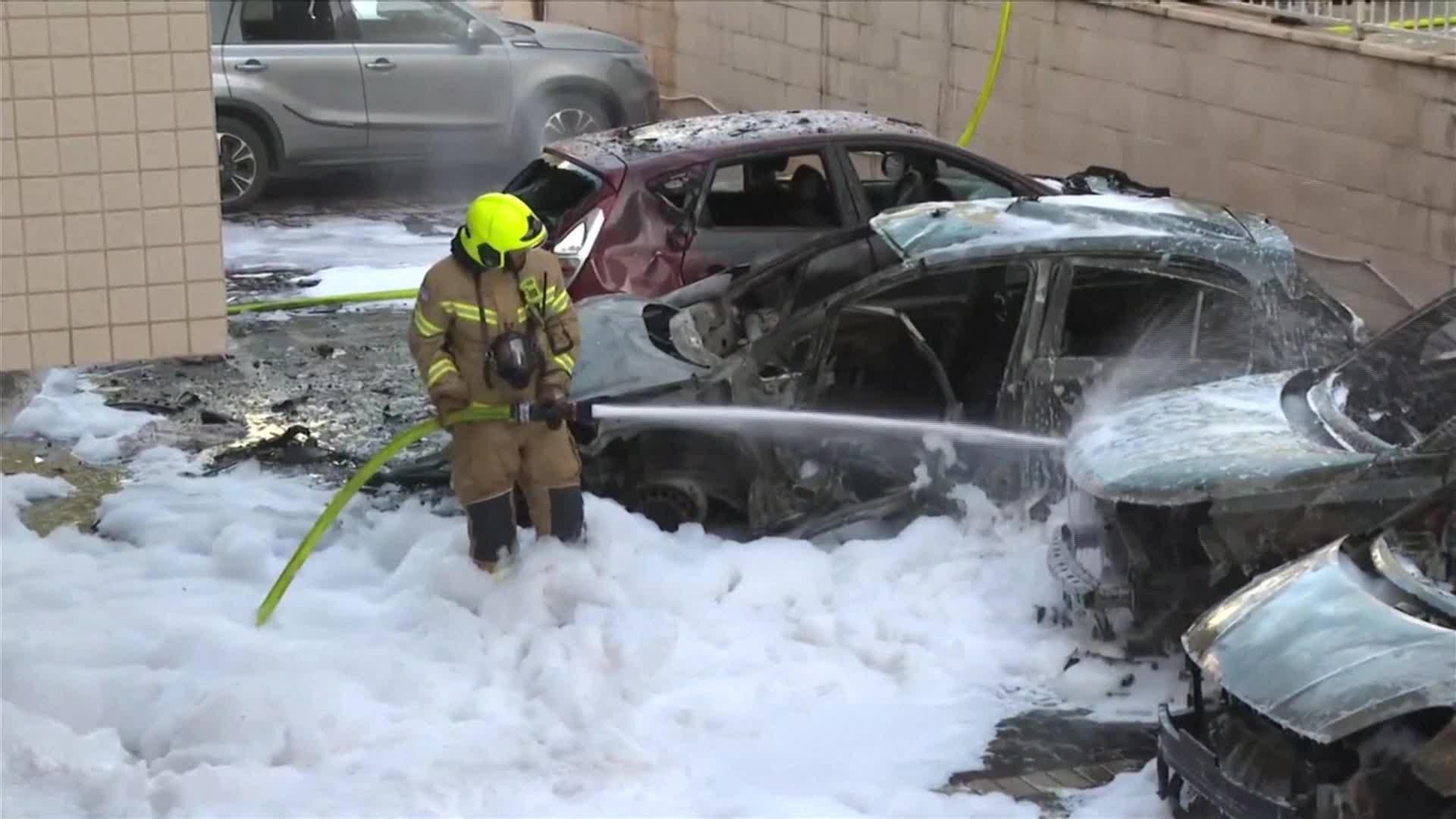 L004-ISRAEL ATAQUE EN TEL AVIV DESTROZOSS