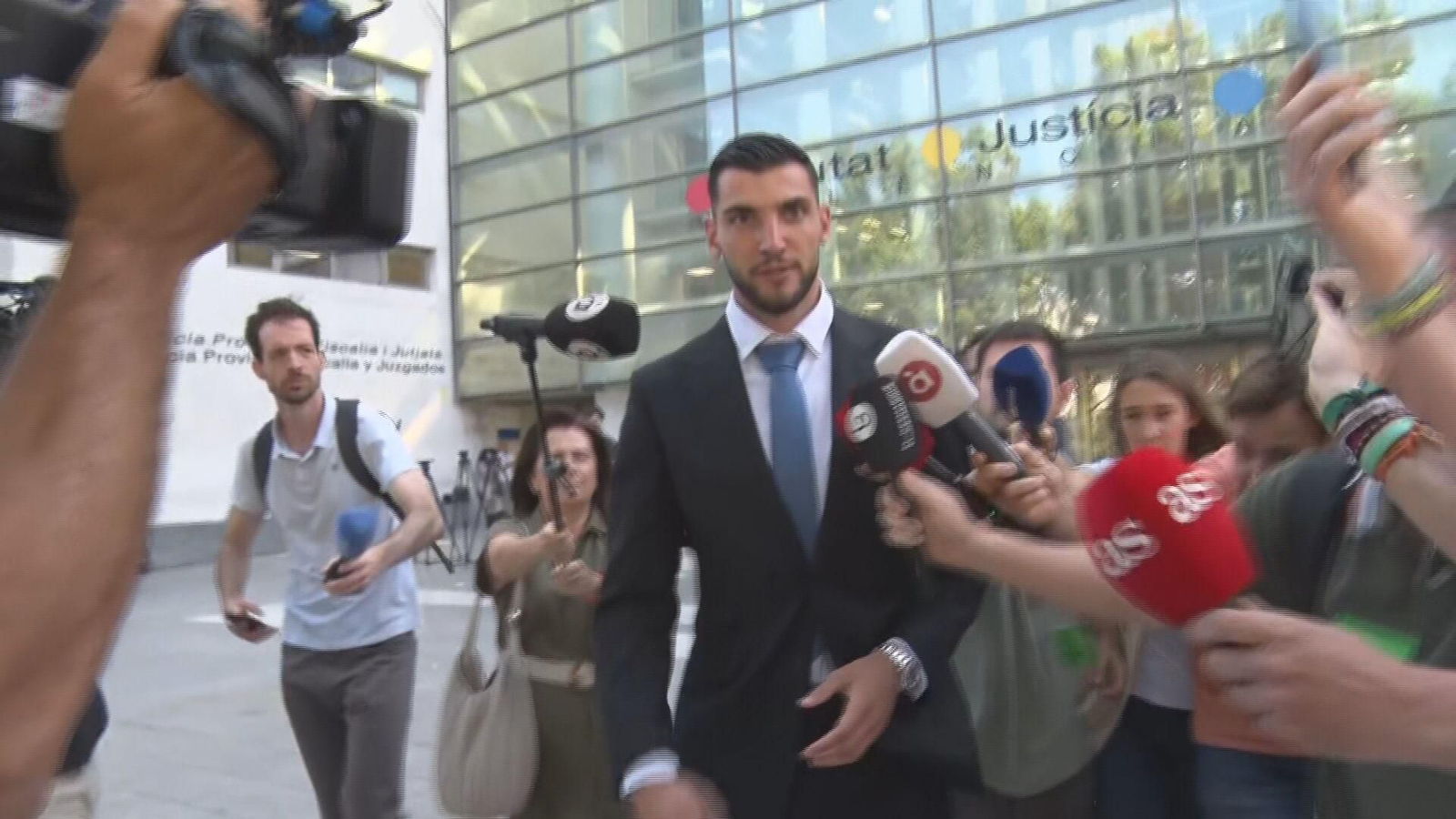 J034-VALENCIA SALIDA JUICIO RAFA MIR