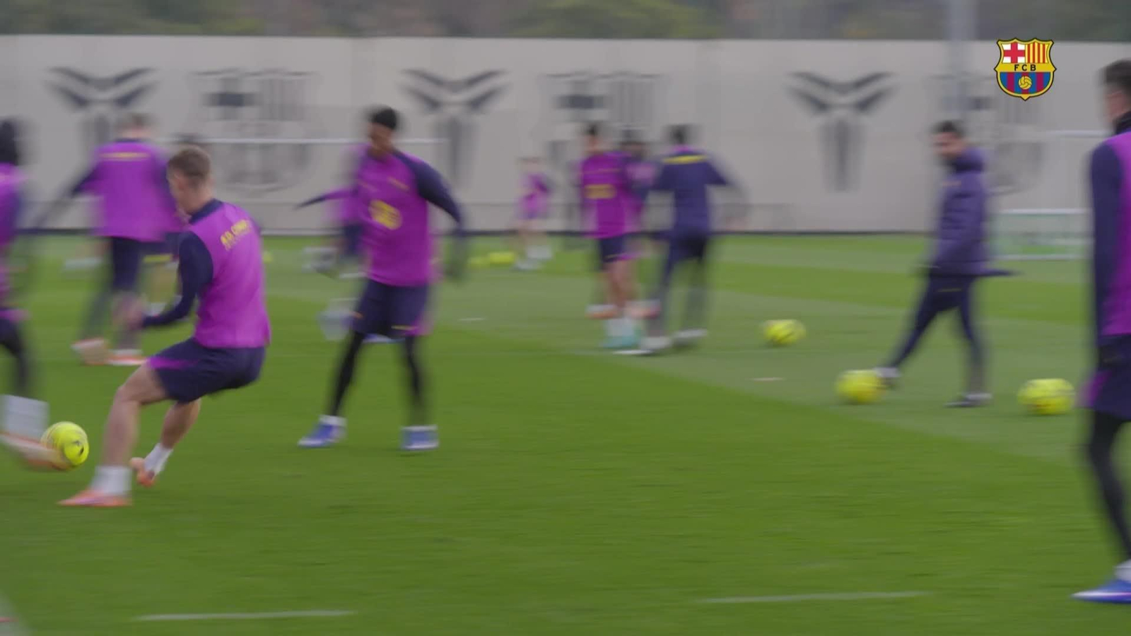 X024-BARCELONA ULTIMO ENTRENO FCB