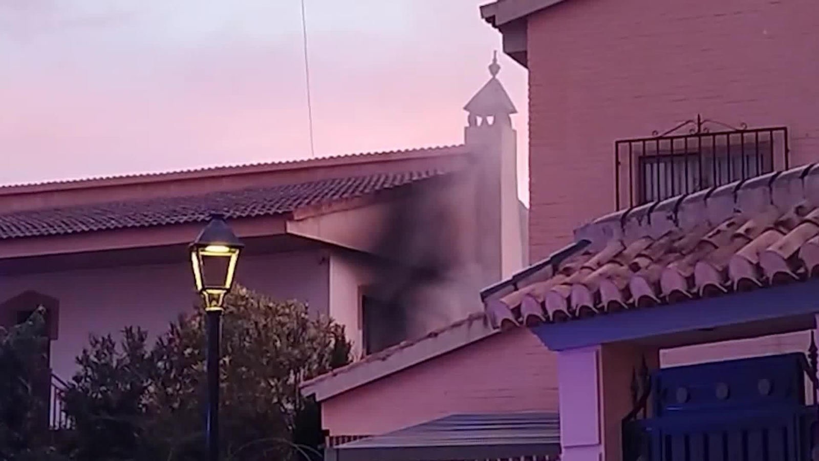 L051-GRANADA INCENDIO UN MUERTO