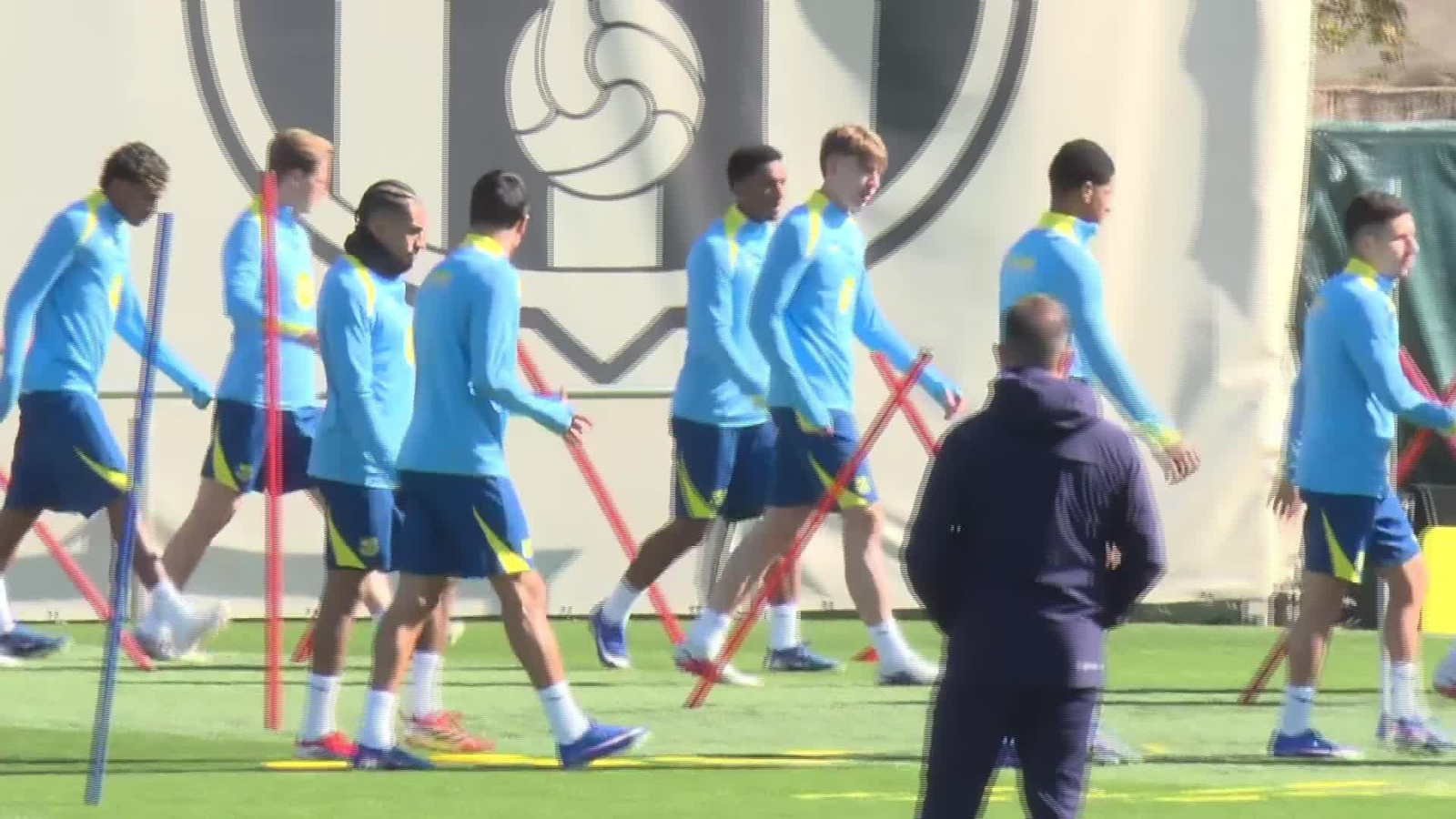 S016-BARCELONA ENTRENAMIENTO BARSA