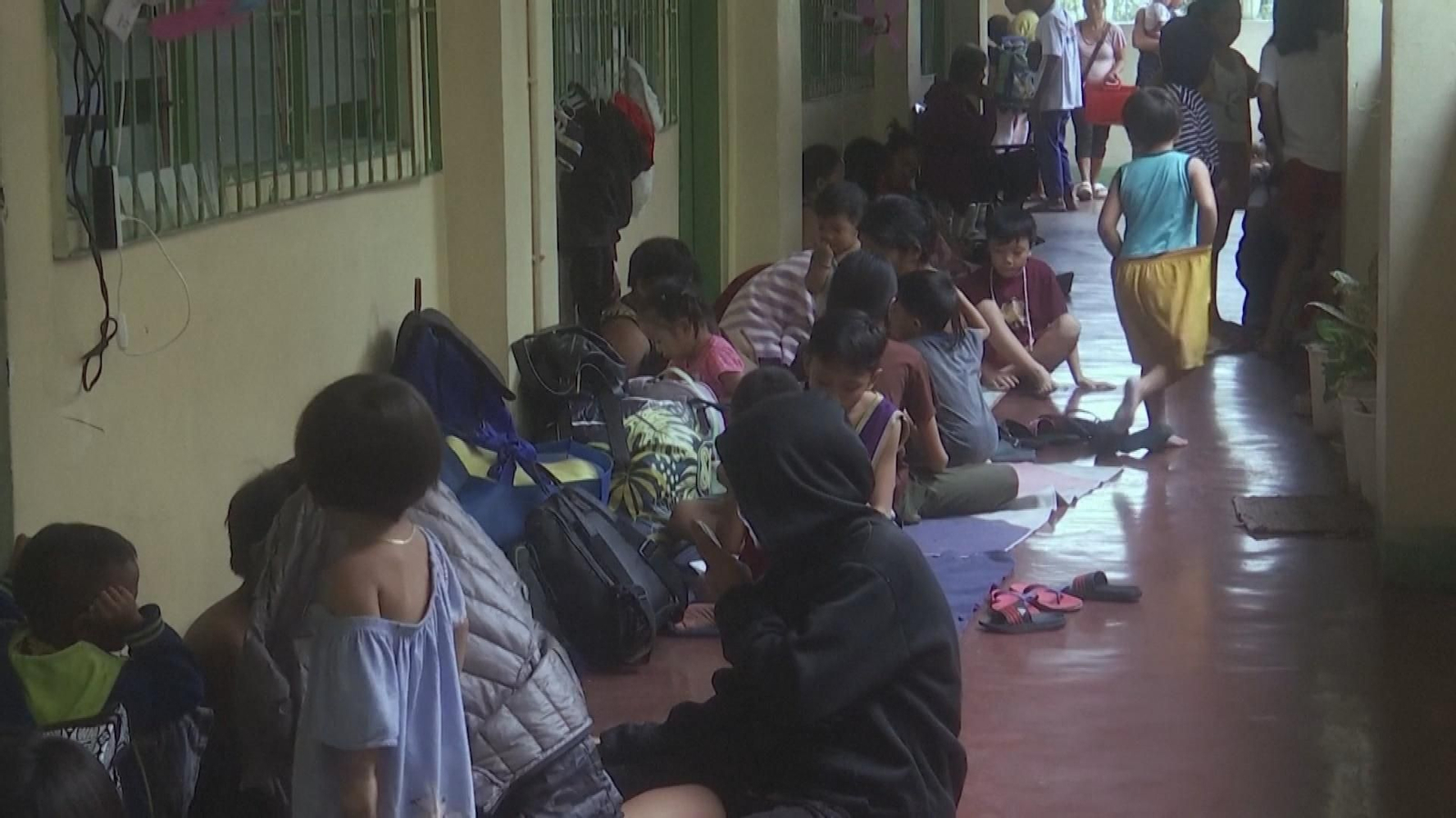 mani evacuacion tifonazo