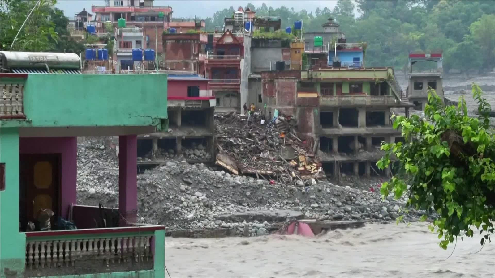 V004-NEPAL RESCATE SUPERVIVIENTES