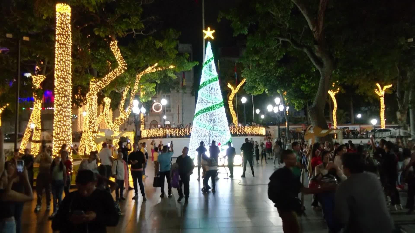 J006-VENEZUELA COMIENZA LA NAVIDAD