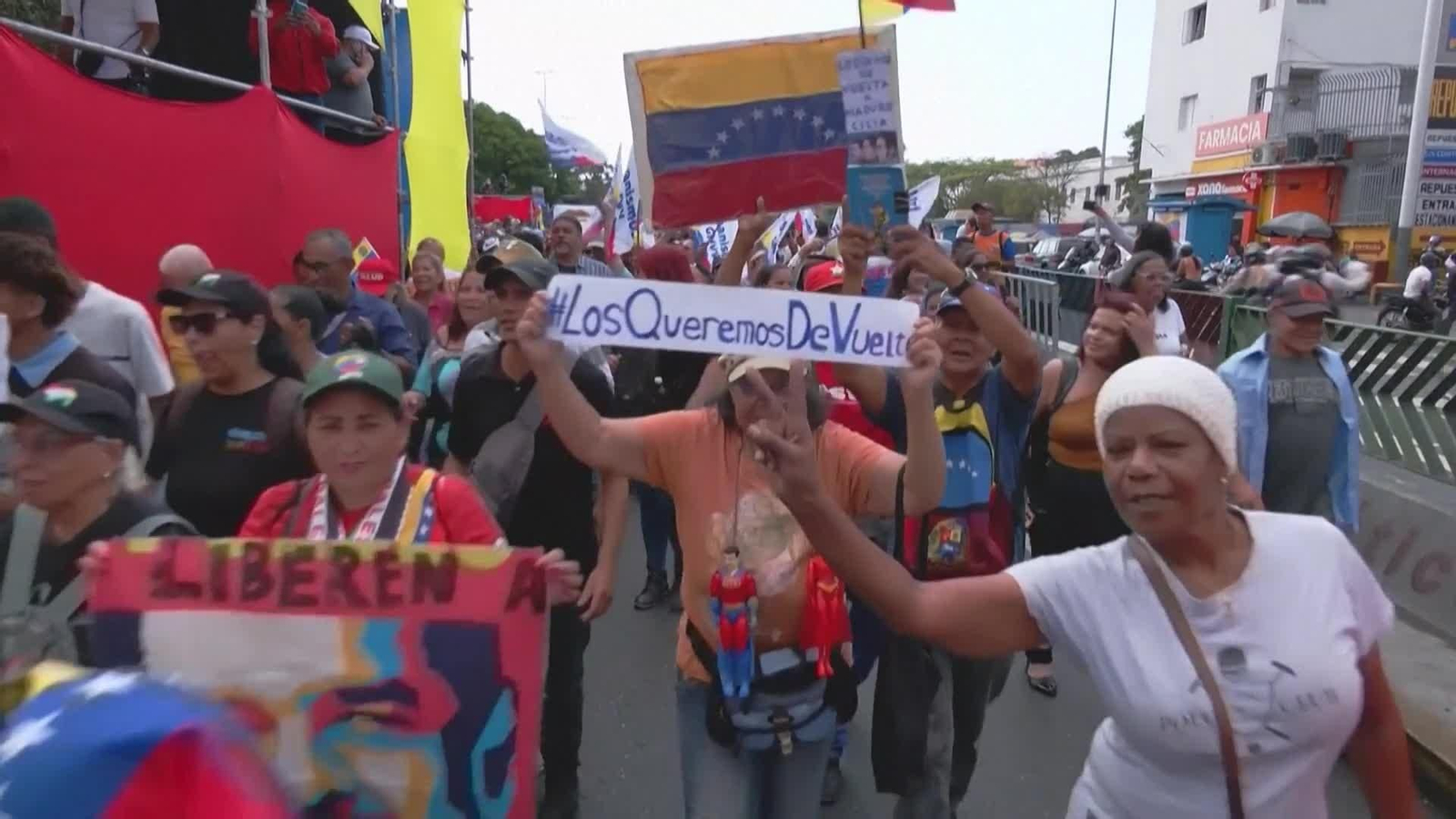 va venezolanos celebran dos meses sin maduro