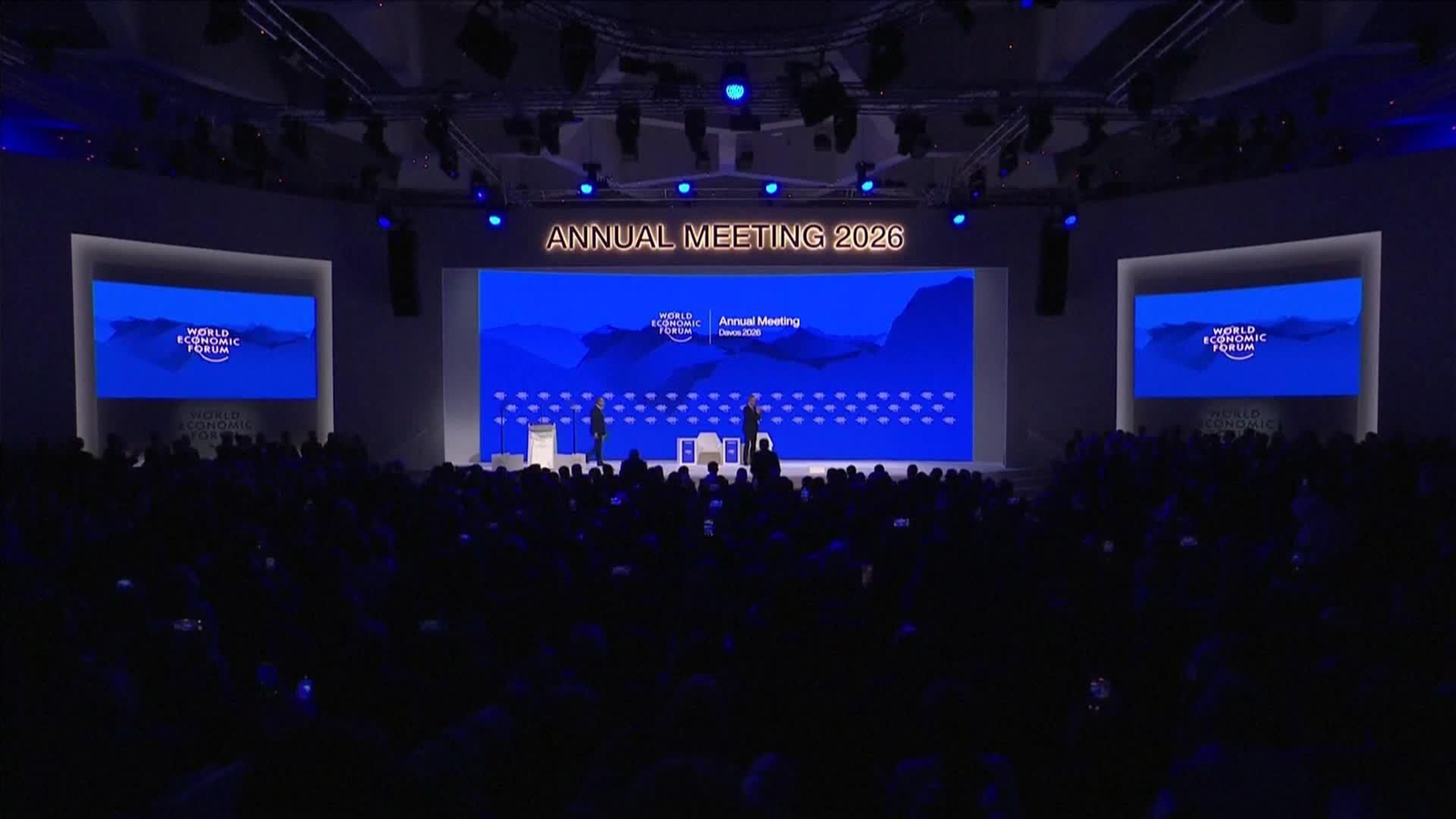 X063-SUIZA TRUMP CRITICA EUROPA