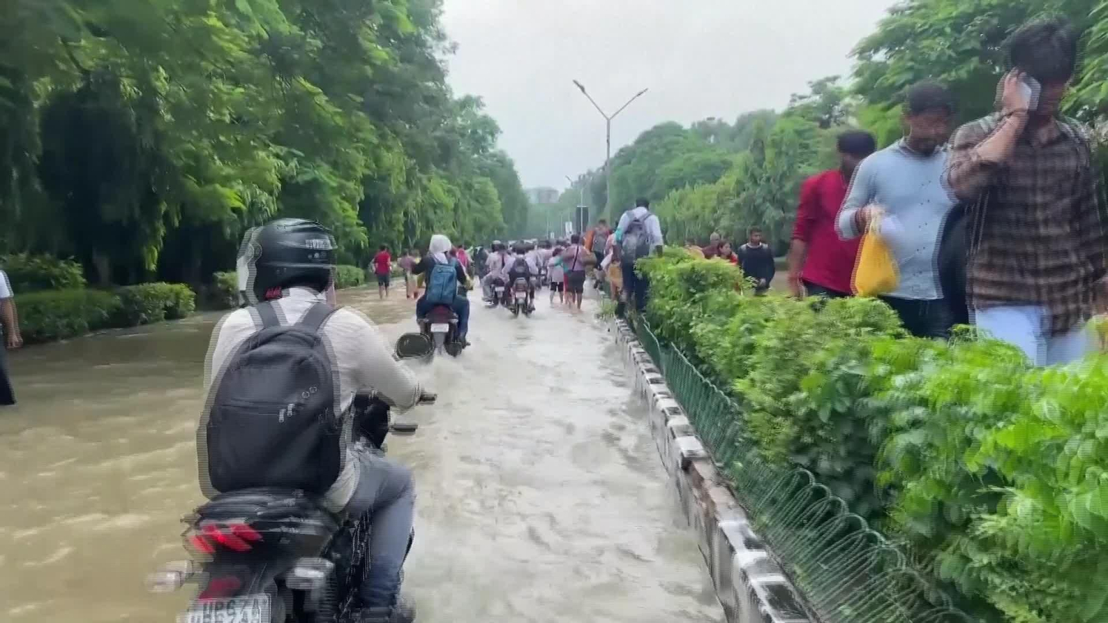 M057-INDIA INUNDACIONES HOSPITAL