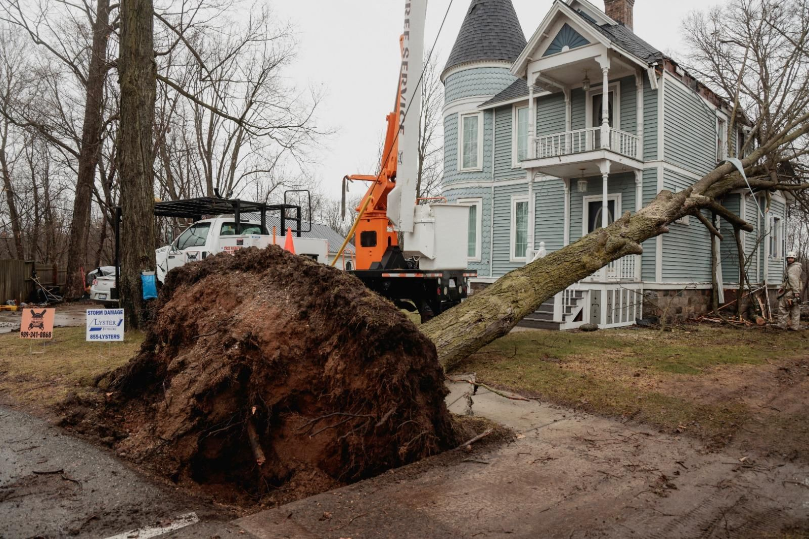 Al menos ocho muertos debido a los tornados en el sur de Michigan