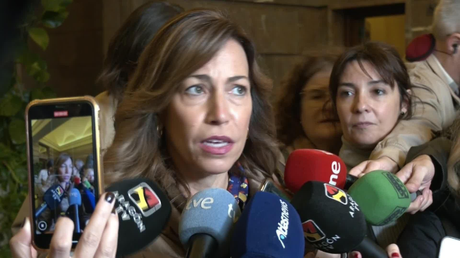 X033-ZARAGOZA MINUTO SILENCIO CRIMEN MACHISTA HOY