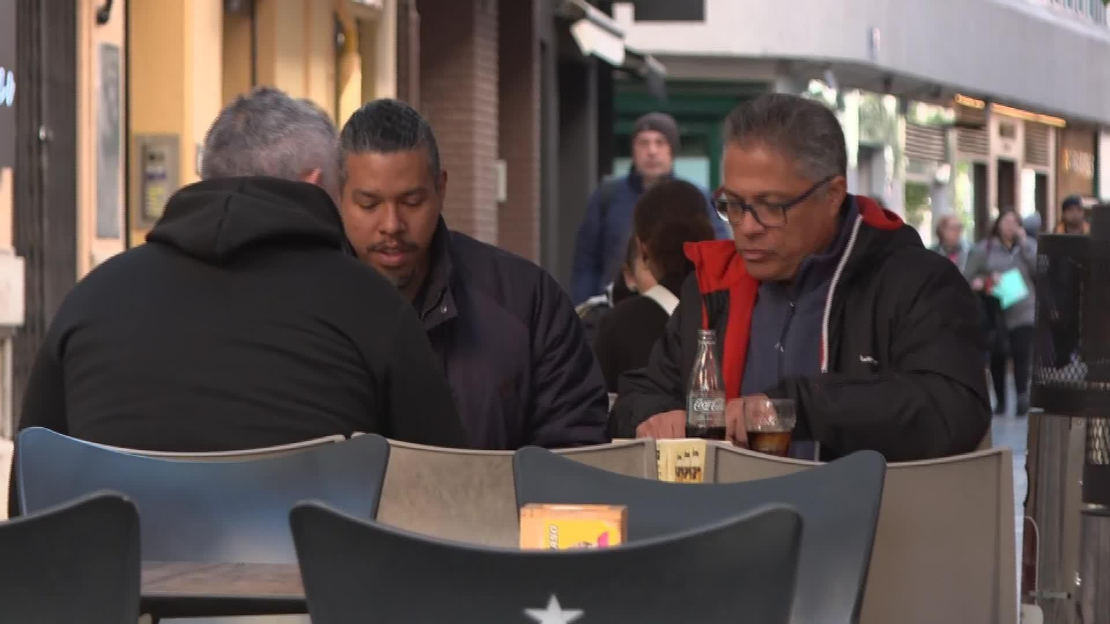 V034-VARIOS REACCIONES TRABAJADORES SUBIDA SMI