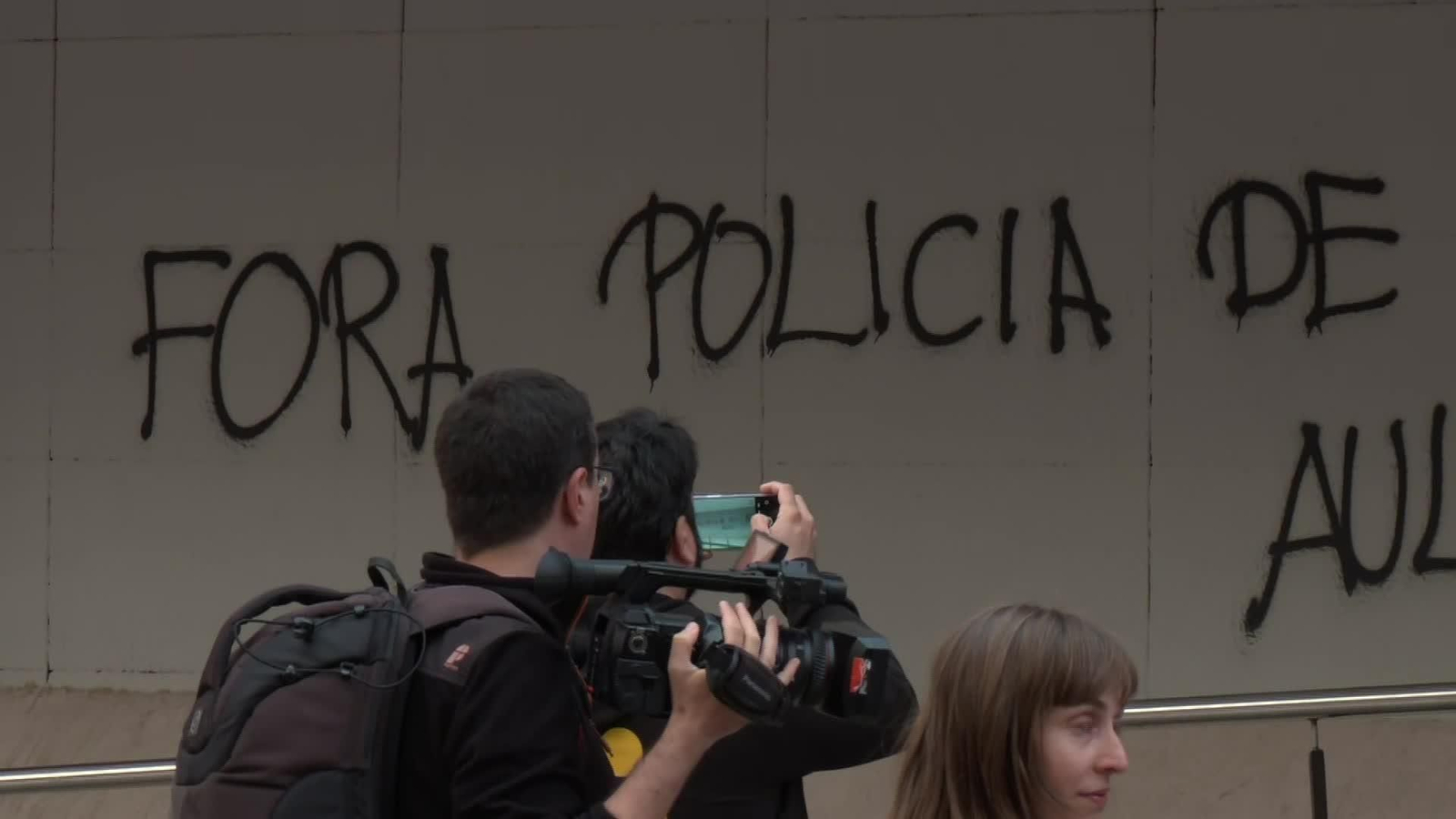 L047-BARCELONA PROTESTA MOSSOS INSTITUTOS