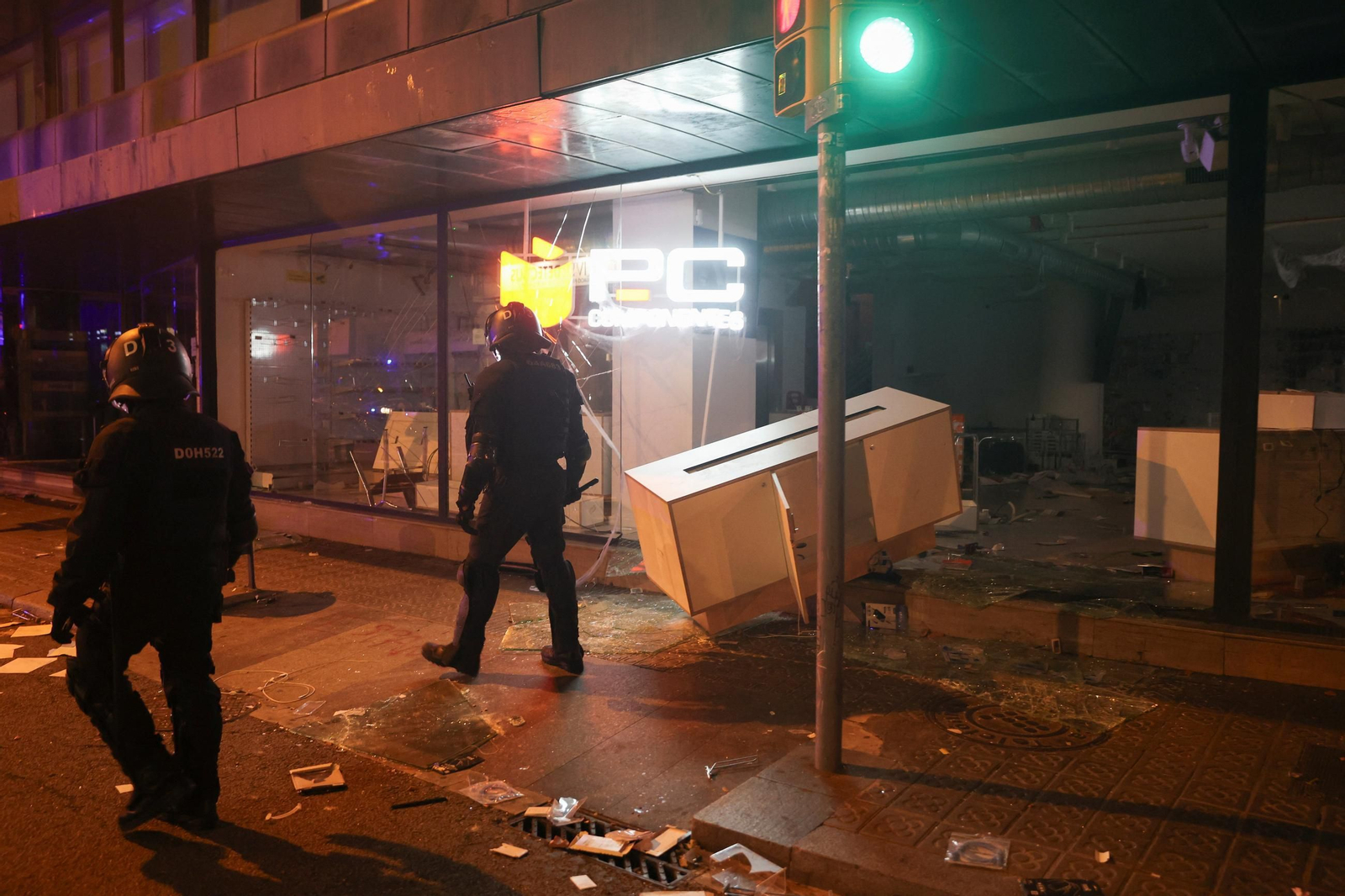 mossos disturbios barcelona protesta juvenil