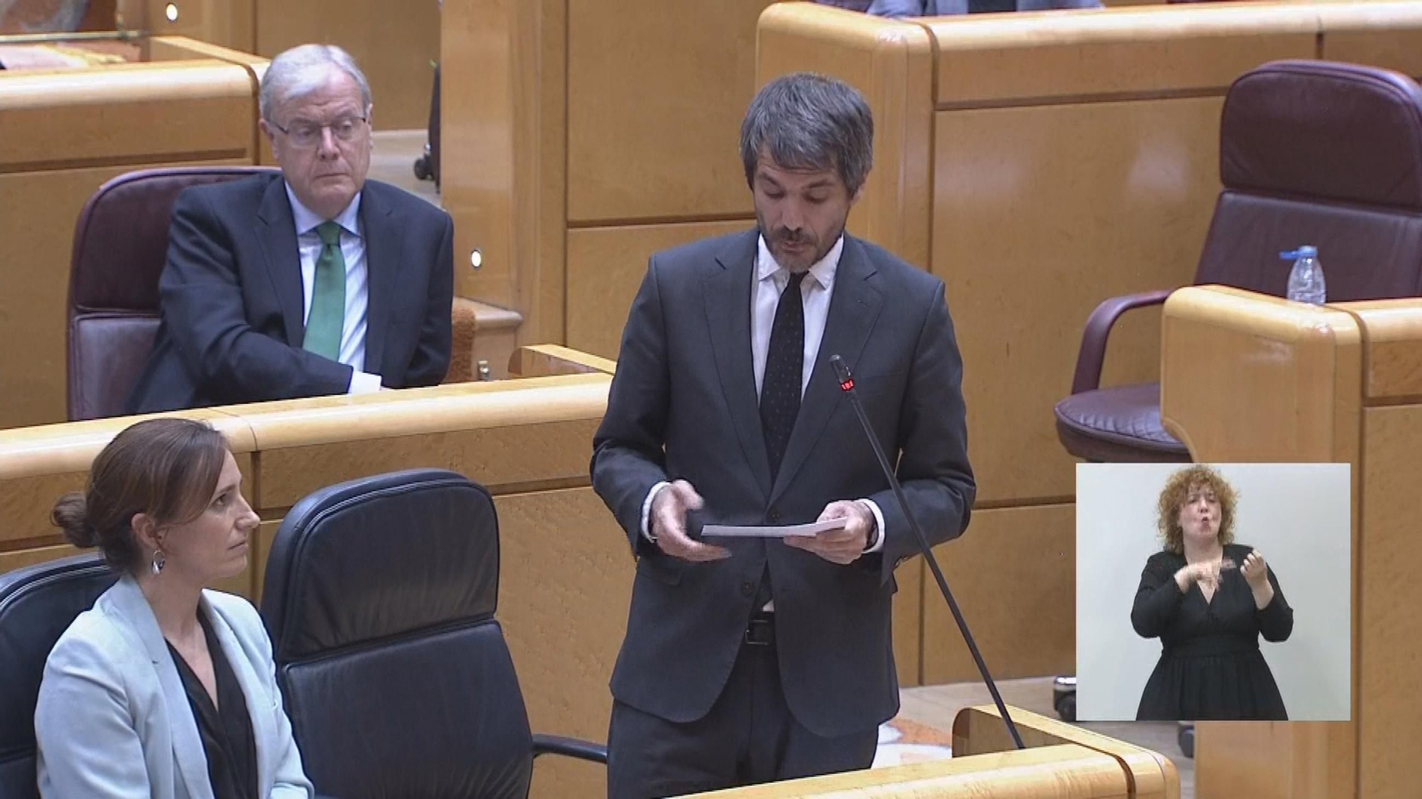 M061 SENADO PNV A URTASUN SOBRE EL GUERNICA frame 4007