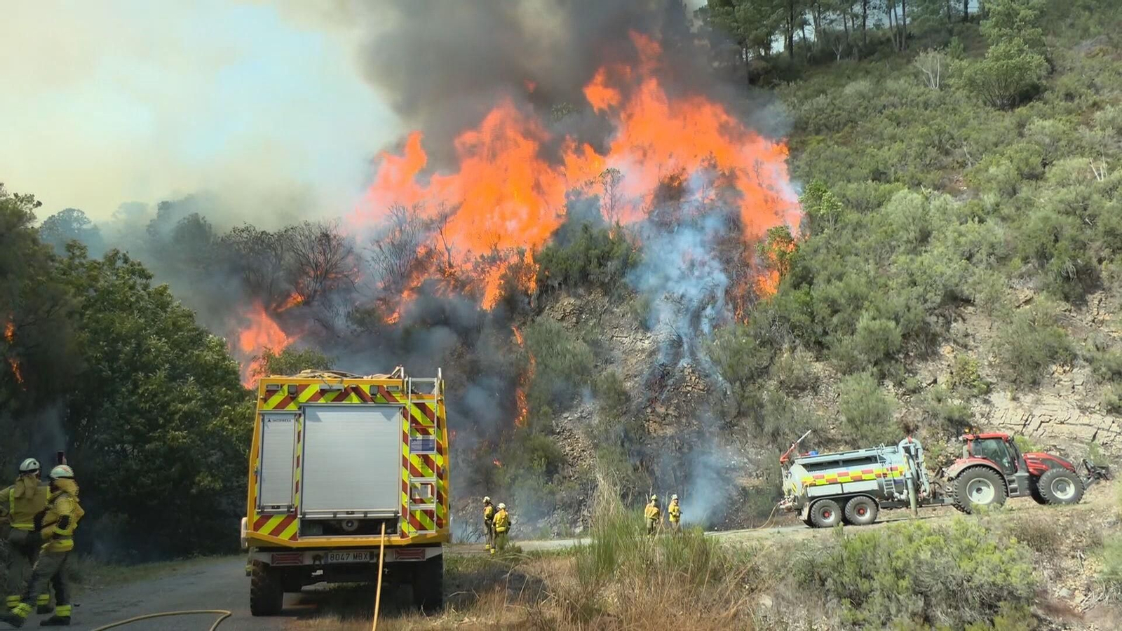 X082 LUGO INCENDIO QUIROGA TARDE frame 457