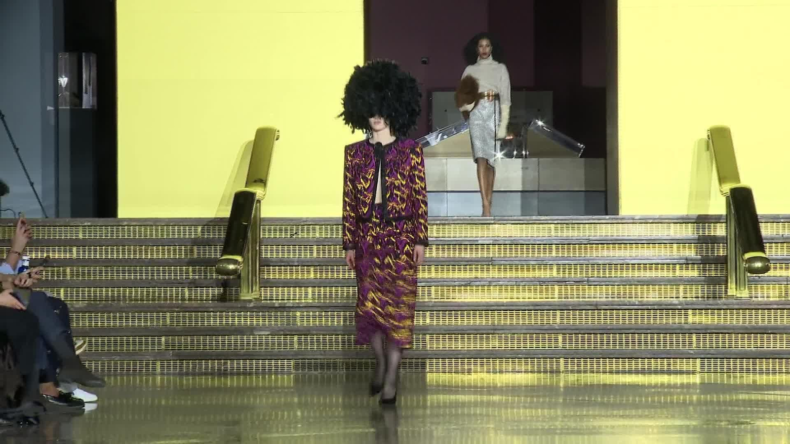 M088-MADRID DESFILE DUYOS