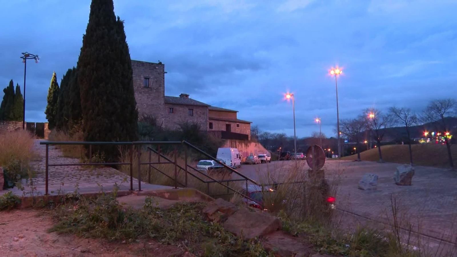 M064-BARCELONA DESALOJO MIGRANTES BADALONA TARDE