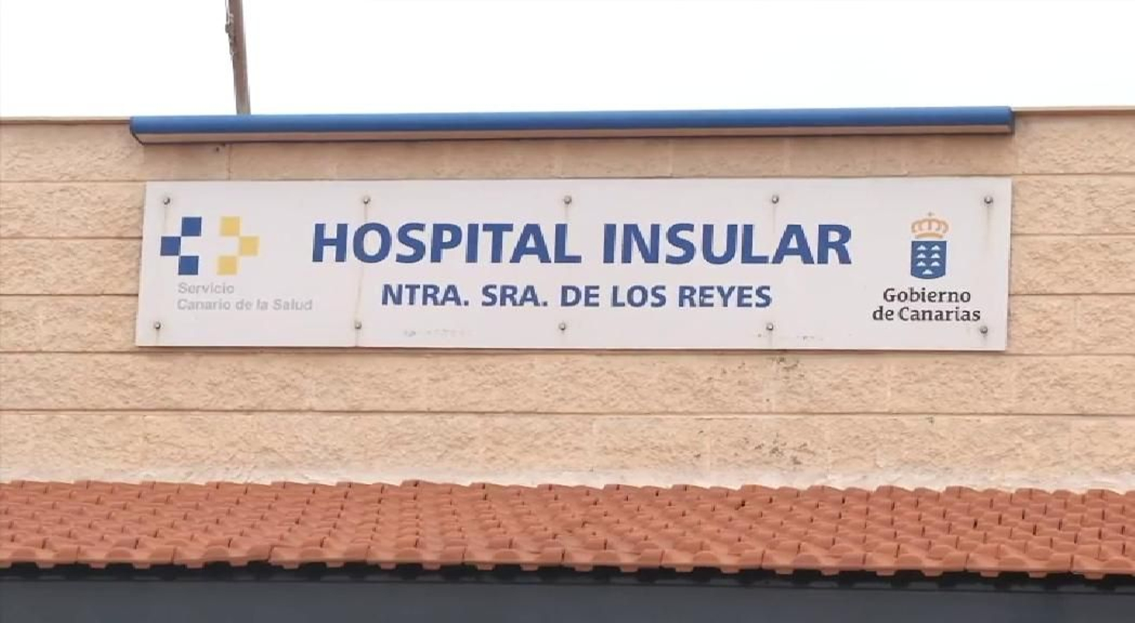Un pequeño hospital de El Hierro lidia con la crisis migratoria