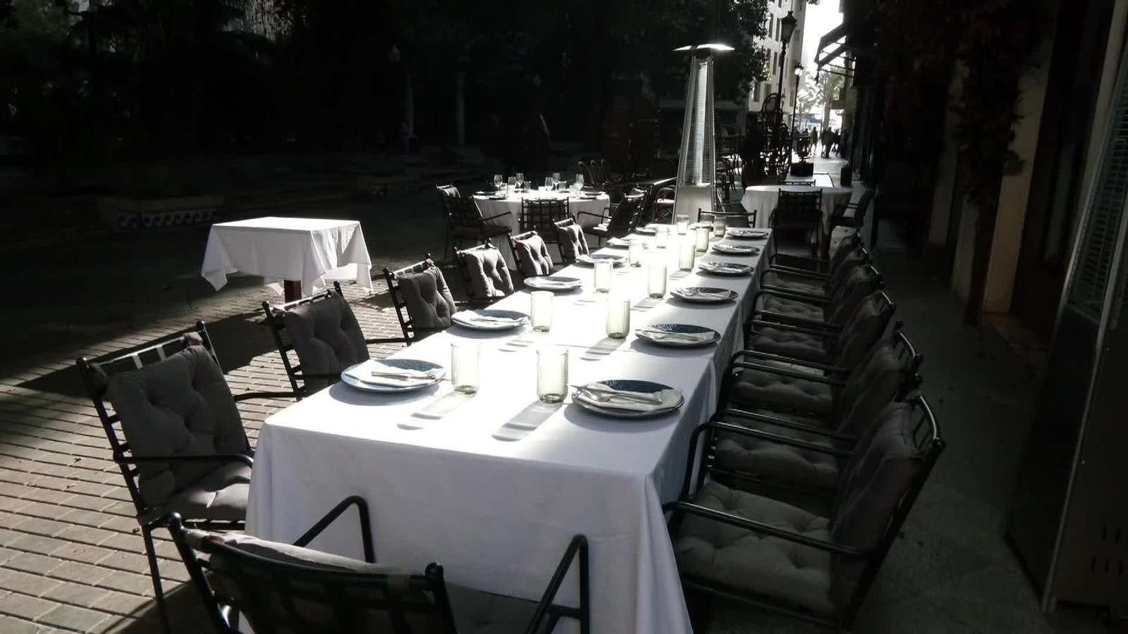 V039-ALICANTE POLEMICA RESERVAS RESTAURANTES