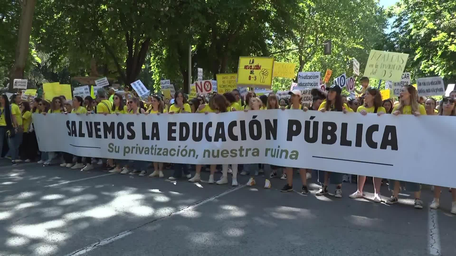 D019-MADRID MANIFESTACION POR EDUCACION PUBLICA