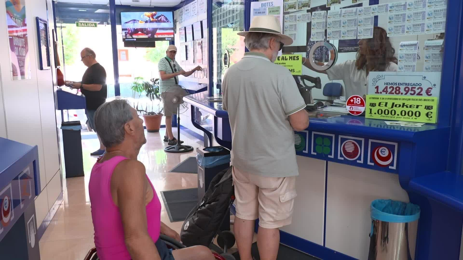 L042-MALAGA ARRANCA VENTA LOTERIA NAVIDAD