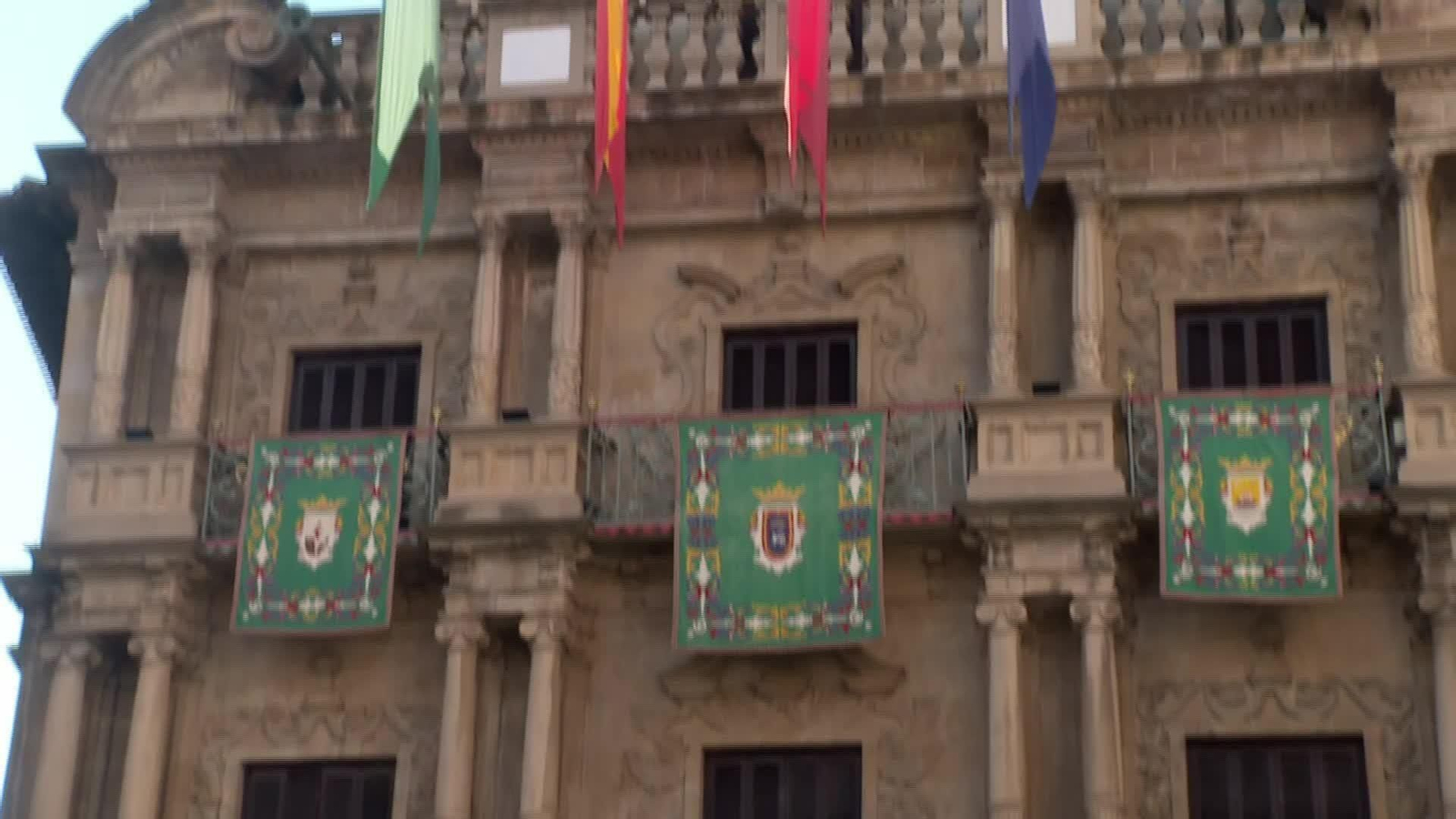 M074-PAMPLONA AMBIENTE SANFERMINES TARDE