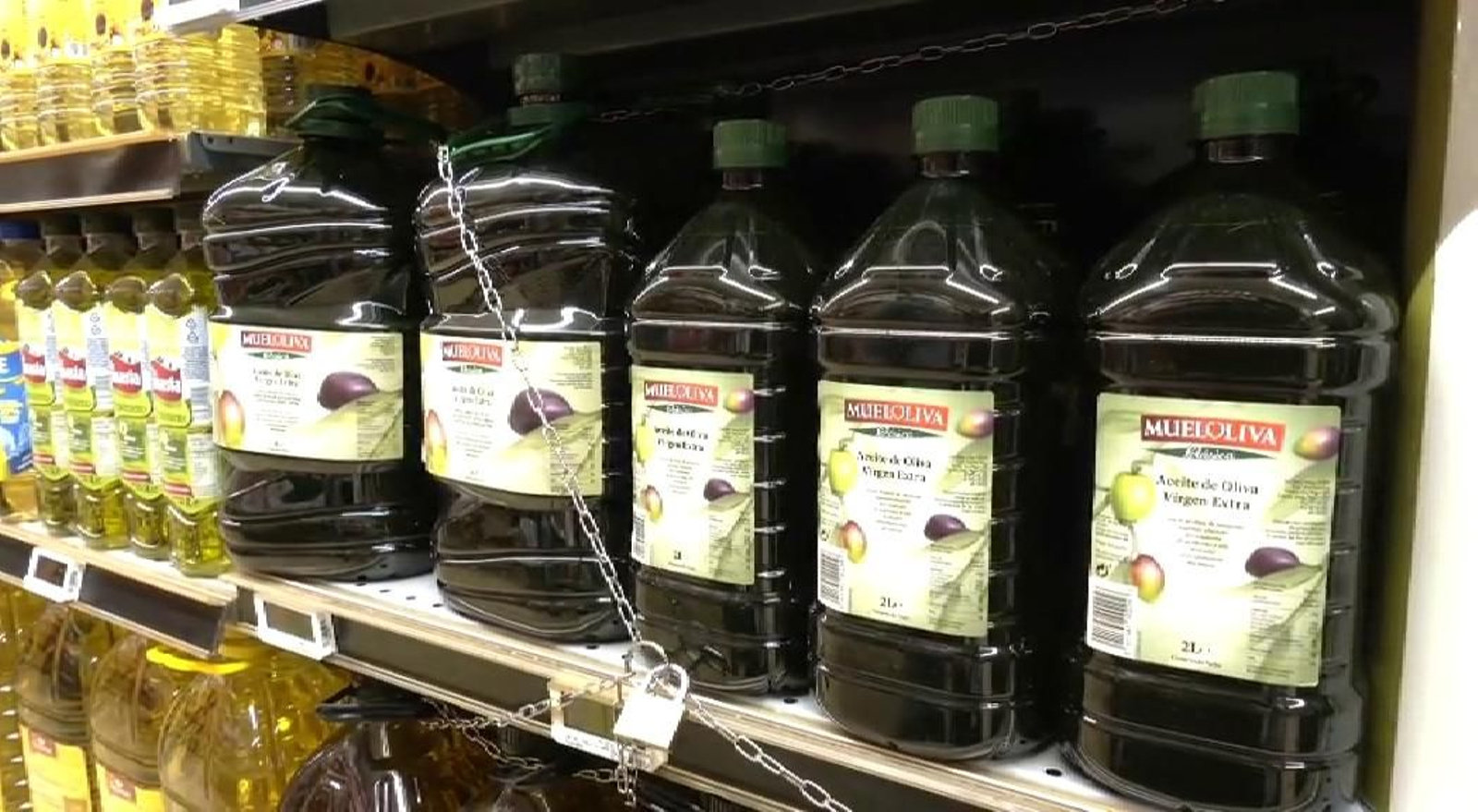 Los precios del aceite de oliva se quedan en la mitad