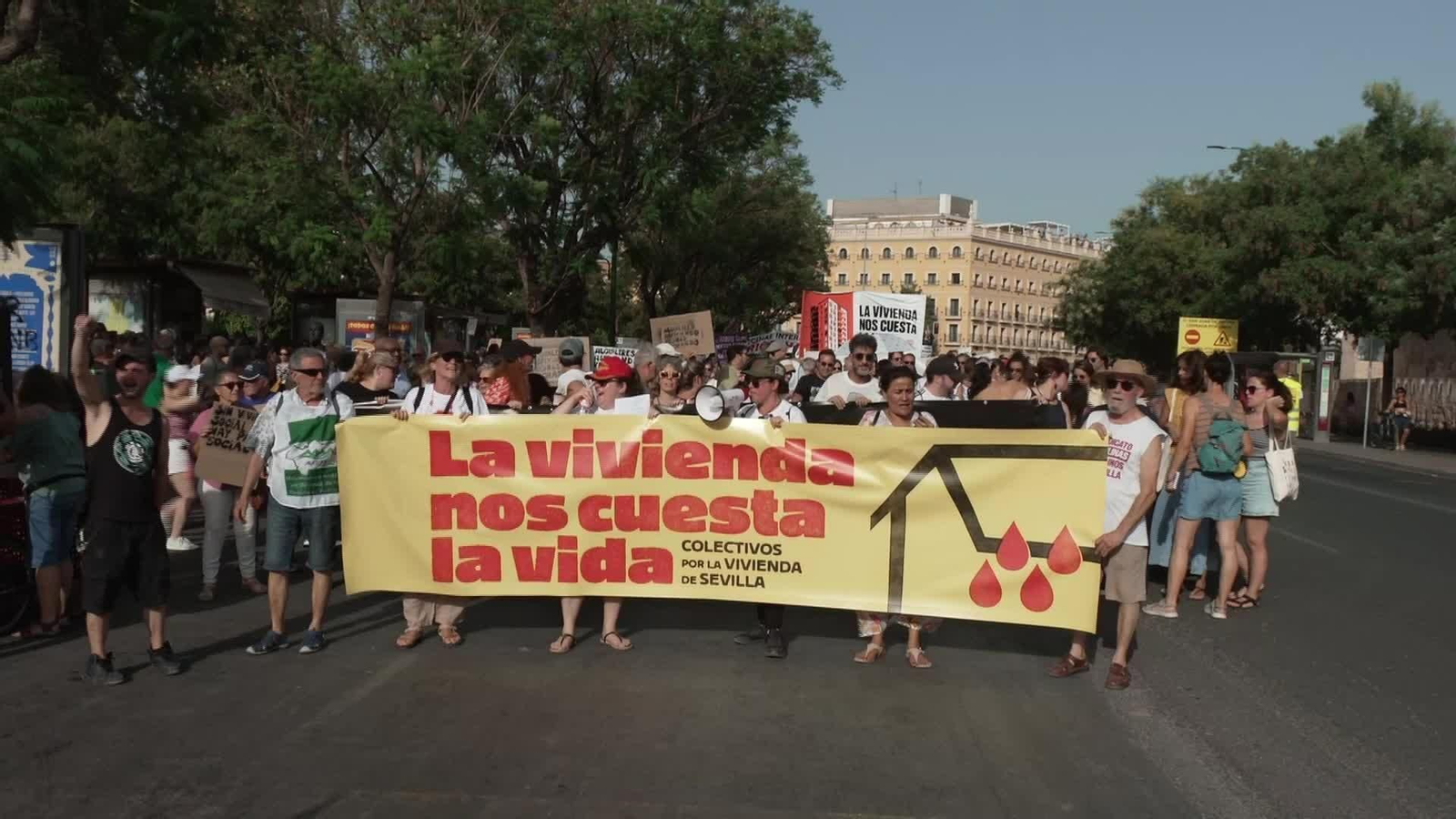 V063-SEVILLA MANIFESTACION VIVIENDA