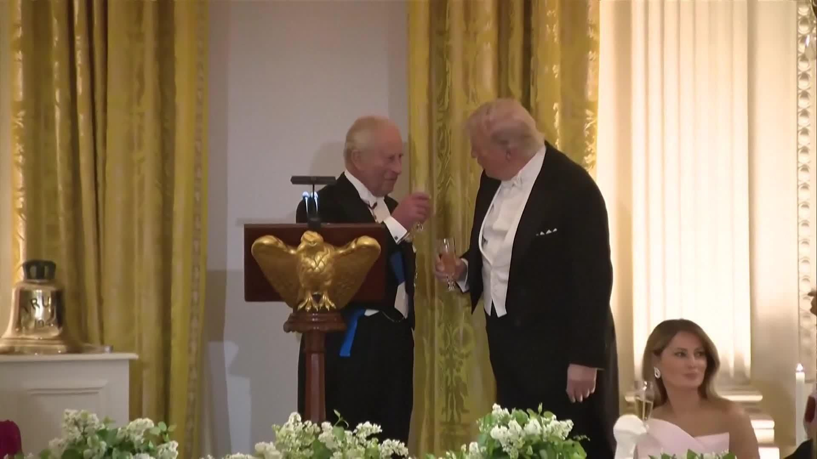 web cena trump y carlos iii