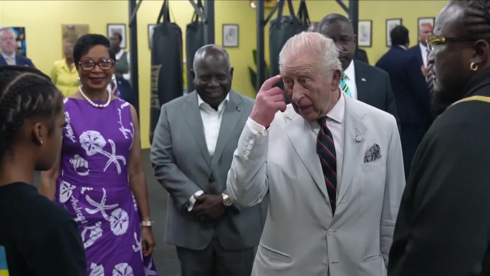 va visita rey charles a las bahamas