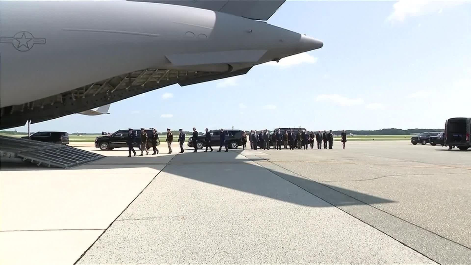 J007-EEUU TRUMP RECIBE MUERTOS GUERRA IRAN