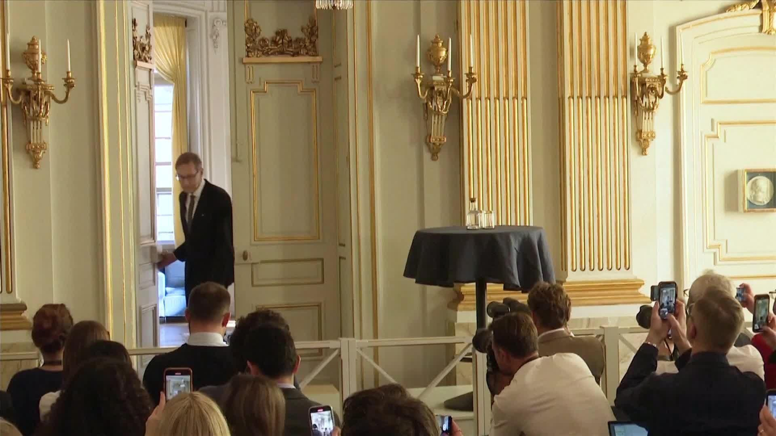 J021-SUECIA NOBEL LITERATURA