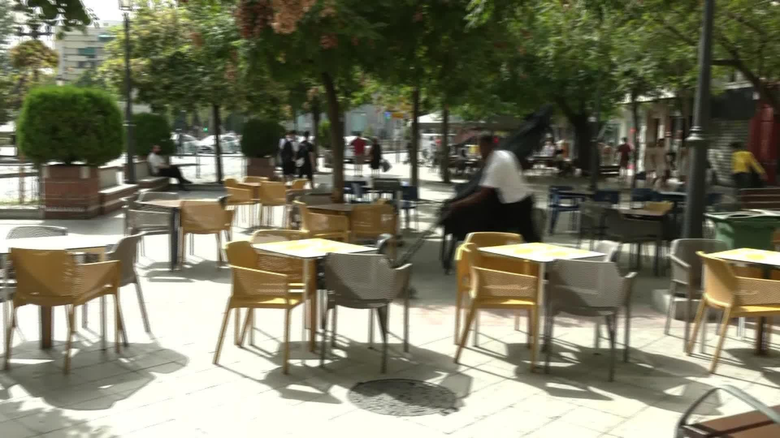 X046-GRANADA COMERCIOS CALOR