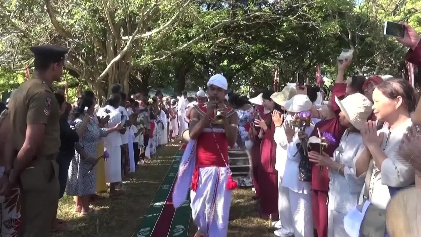X079-SRI LANKA MARCHA BUDISTA POR LA PAZ