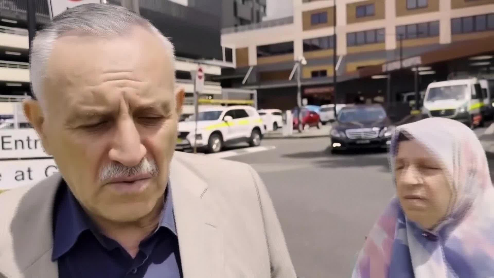 L005-AUSTRALIA DECLARACIONES PADRE HÉROE