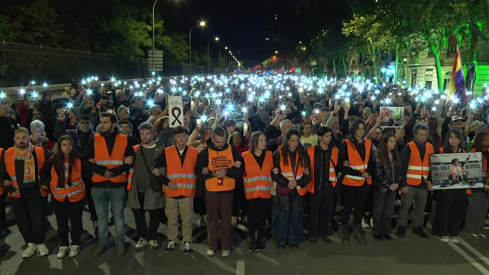 V009-MADRID MARCHA BARRIO MARICARMEN AYER