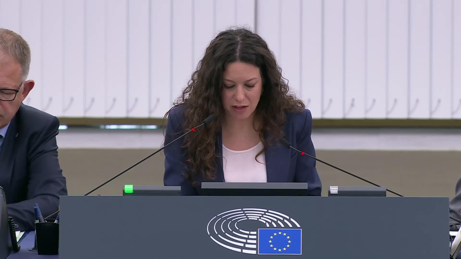 M024-BRUSELAS PARLAMENTO EU VOTACION SI ES SI